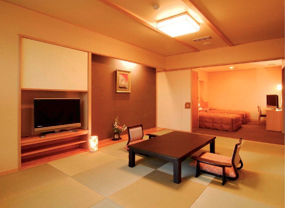 Hotel Sunvalley Izu Nagaoka Izunokuni Екстериор снимка